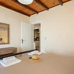 Elia Villa